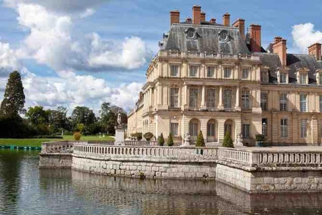 La Pause Allongee - Fontainebleau Hypercentre エクステリア 写真